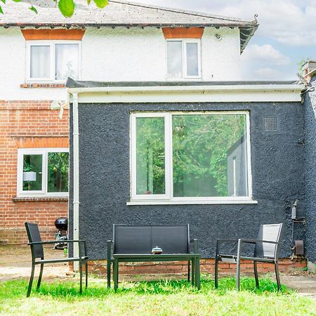 Charming 2-Bedroom Flat With A Garden And Free Parking At Abingdon Оксфорд Экстерьер фото