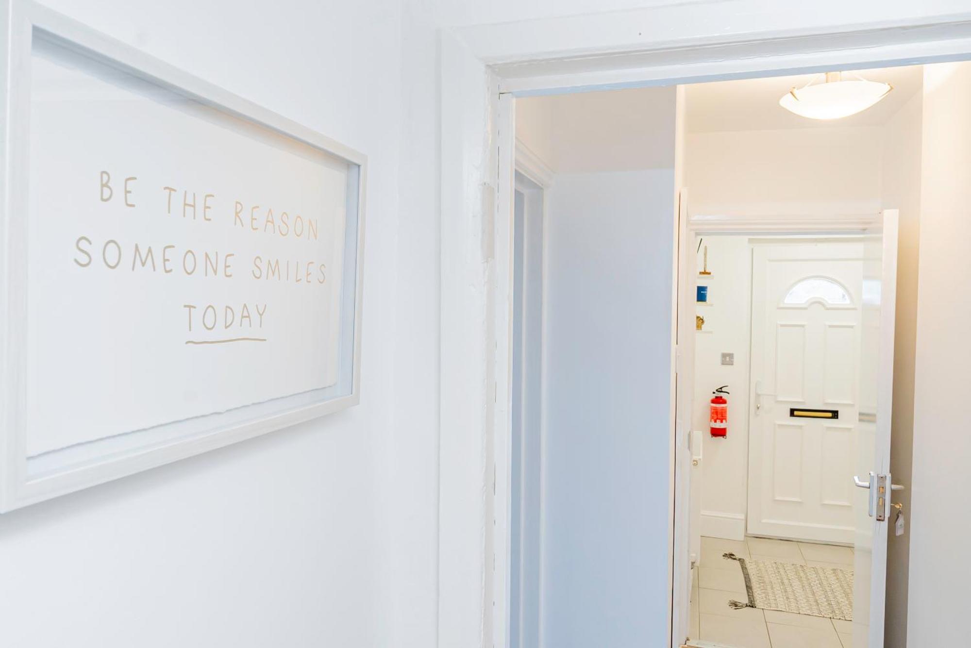 Charming 2-Bedroom Flat With A Garden And Free Parking At Abingdon Оксфорд Экстерьер фото