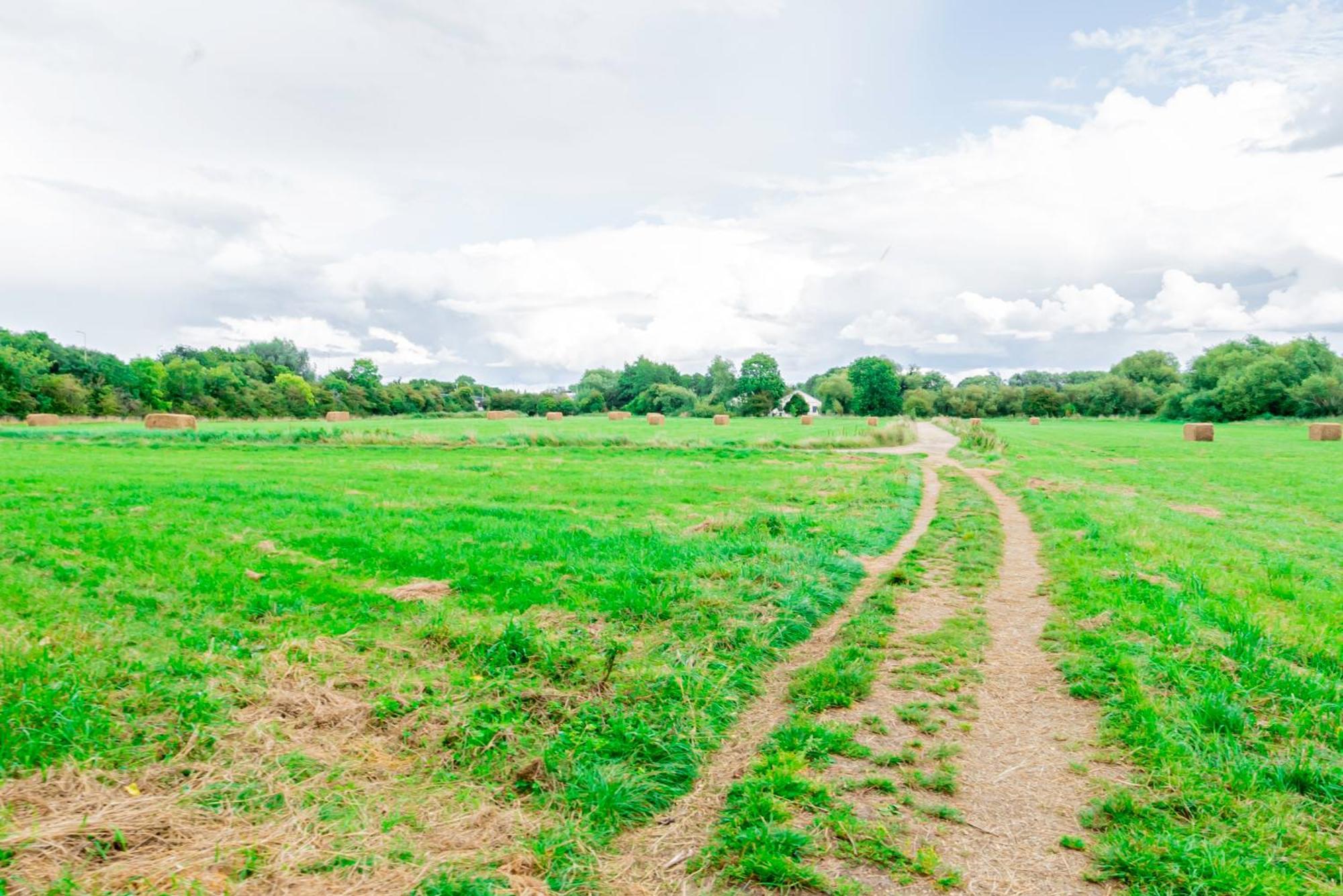 Charming 2-Bedroom Flat With A Garden And Free Parking At Abingdon Оксфорд Экстерьер фото