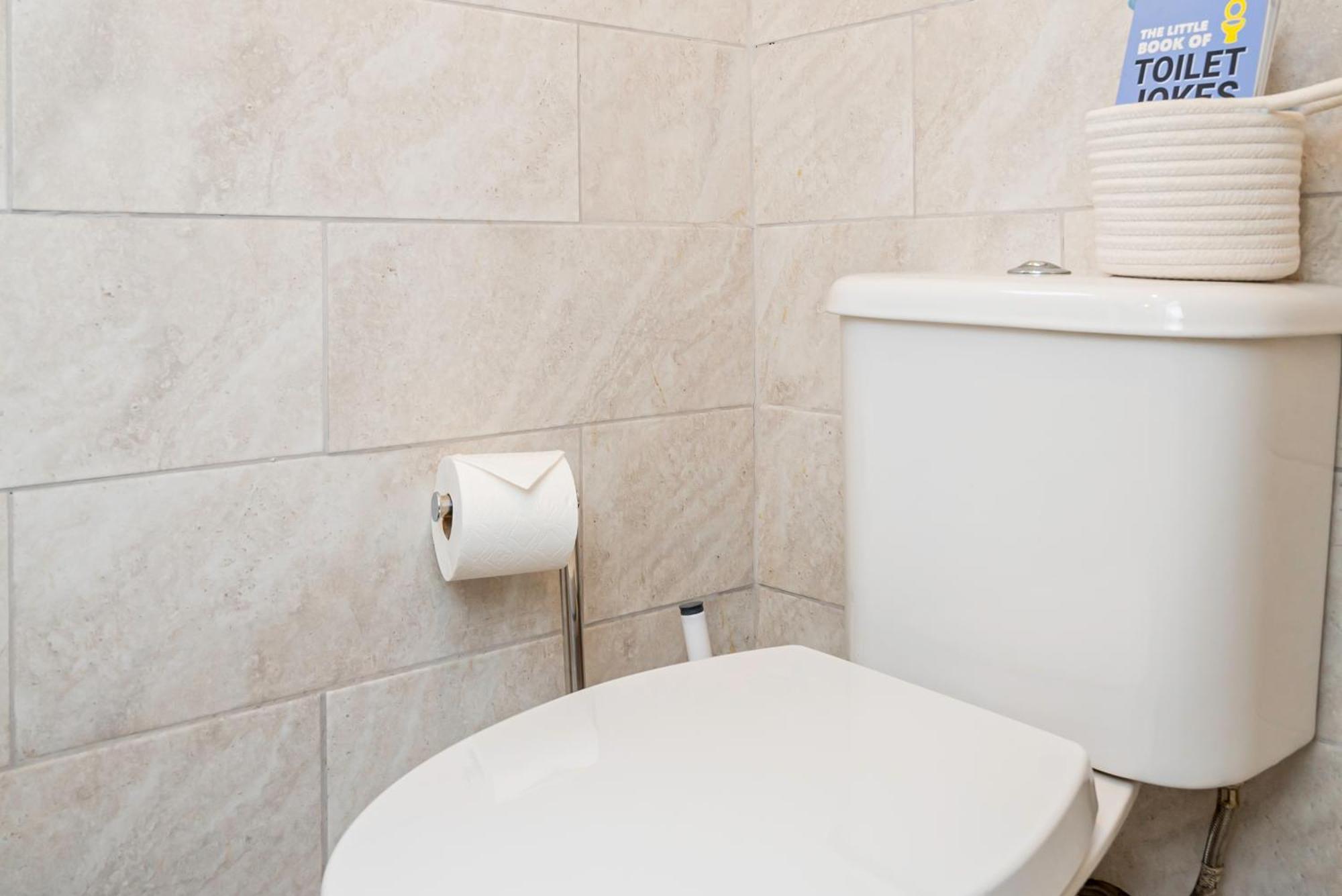 Charming 2-Bedroom Flat With A Garden And Free Parking At Abingdon Оксфорд Экстерьер фото